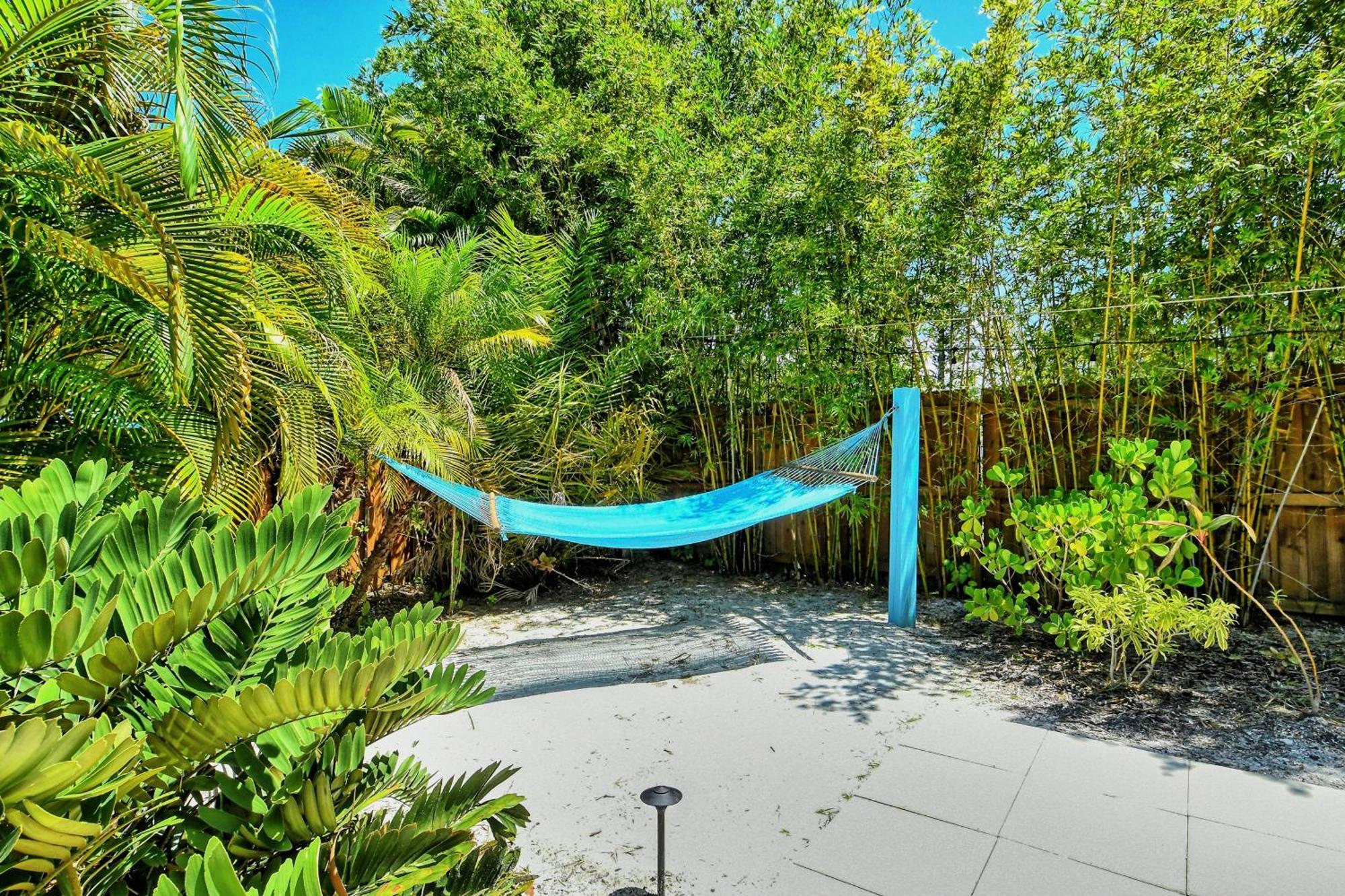 Siesta Key Palms Resort Point O'Rocks Экстерьер фото