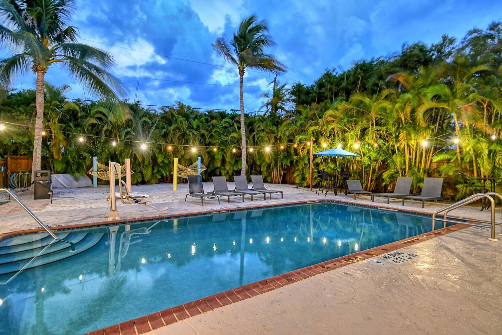 Siesta Key Palms Resort Point O'Rocks Экстерьер фото
