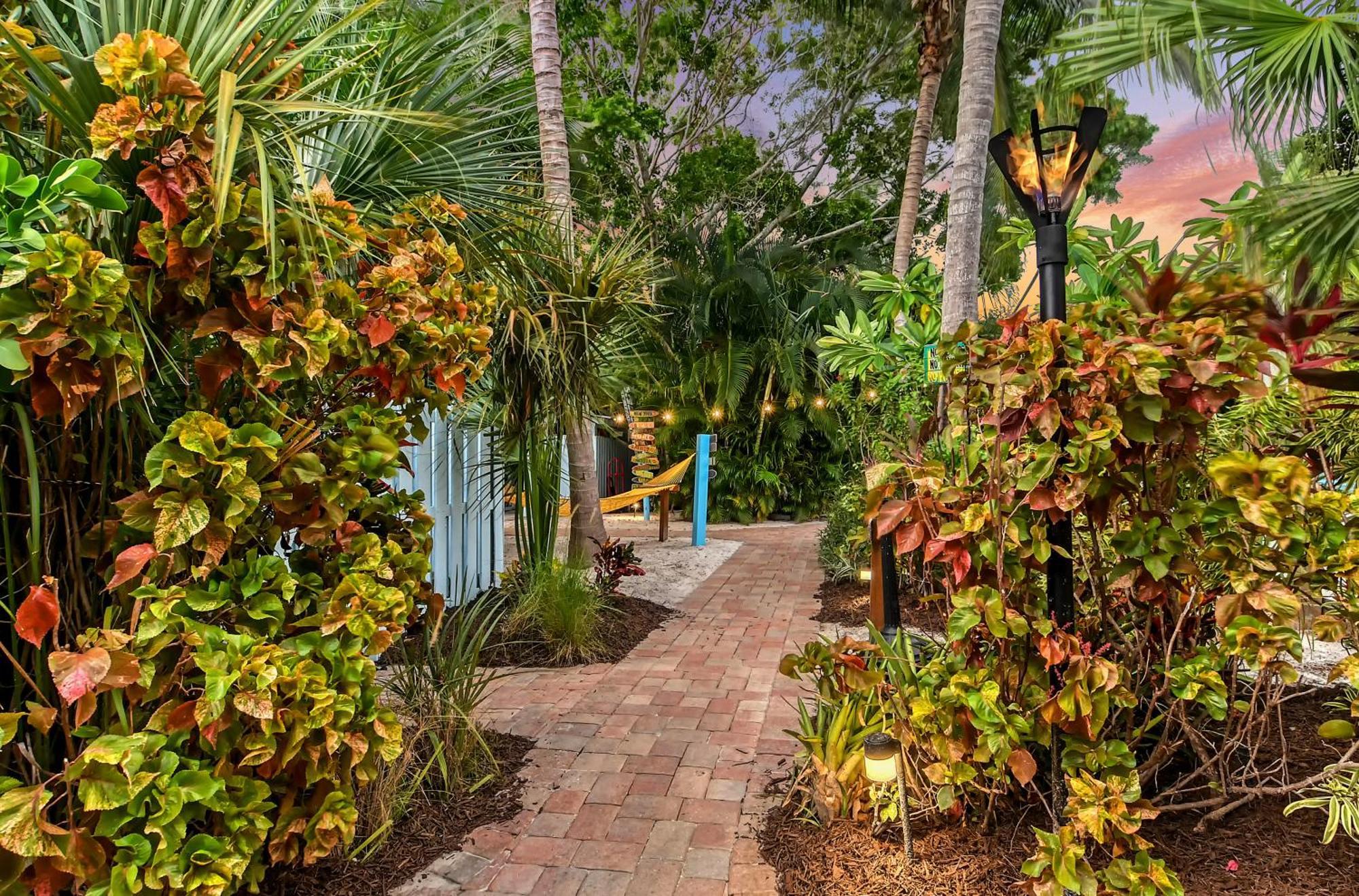 Siesta Key Palms Resort Point O'Rocks Экстерьер фото