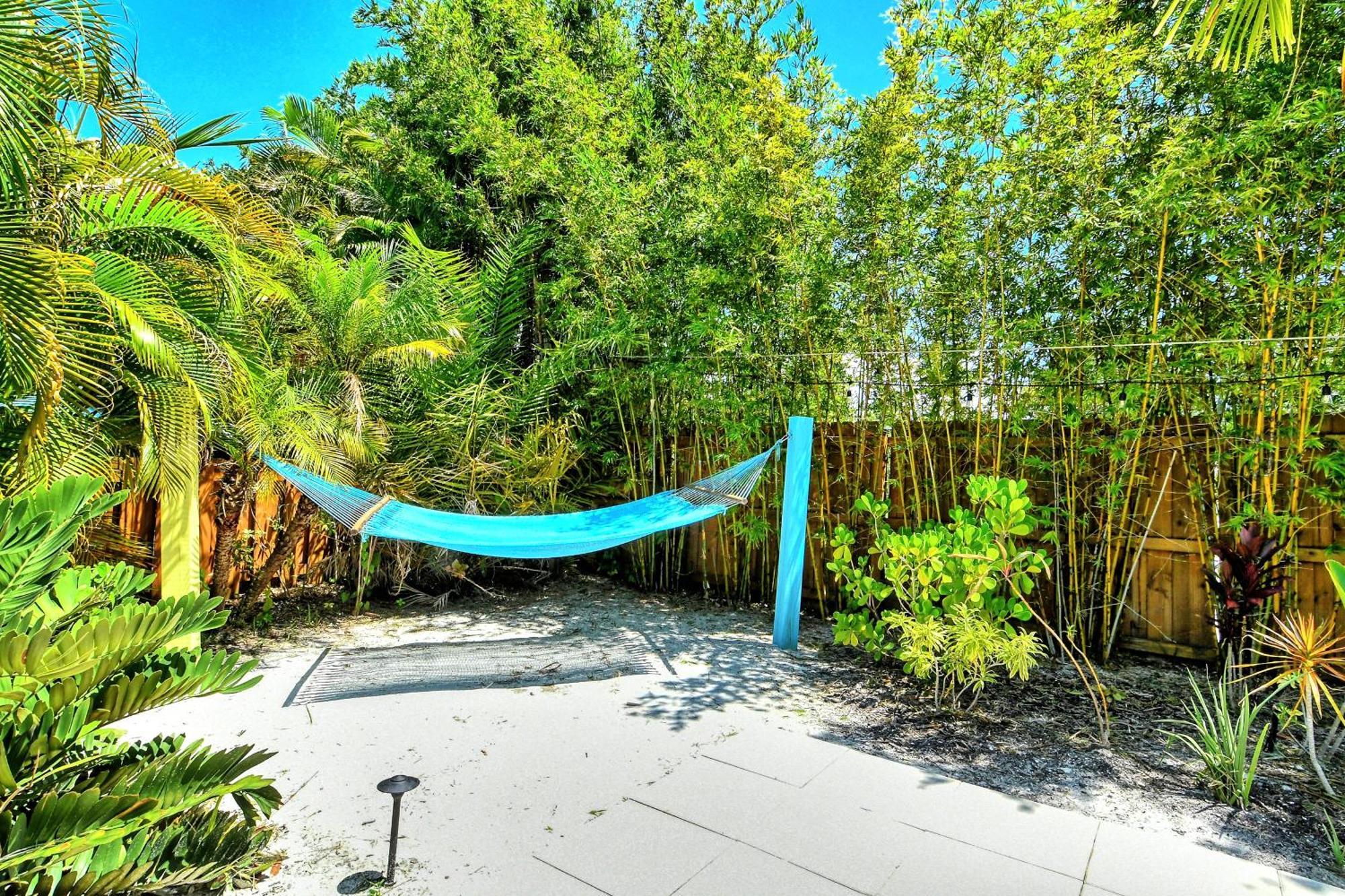 Siesta Key Palms Resort Point O'Rocks Экстерьер фото